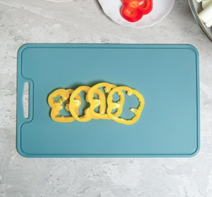 Planche à découper portable anti-moisissure en caoutchouc coloré de haute qualité avec logo personnalisé pour outils de cuisine ménagers - Product Image 2