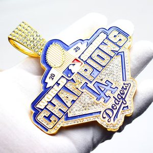 नए 2025 लॉस एंजिल्स डॉज विजेता का पदक प्रत्येक अवसर के लिए स्टाइलिश गहने के साथ दो रंग विकल्पों में आता है। - Product Image 2