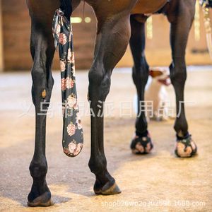 Chaussettes mi-mollet en tissu tissé avec housse de protection en crin de cheval, impression par sublimation, anti-UV, origine Jinhua, 1 pièce - Product Image 4