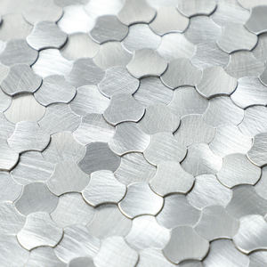 Faites-le vous-même Carreaux de mosaïque en aluminium brossé argent peler et coller pour la décoration murale - Product Image 4