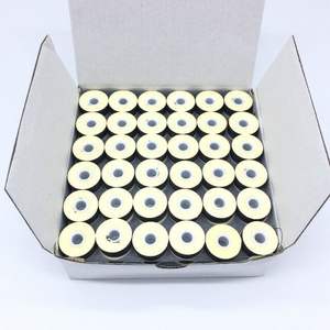 %100 Polyester Siyah 75D/2 Önceden Sarılmış Masuralar Yüksek Dayanıklılık 144 Adet Kutuda Boyalı Dayanıklı Giyim Dikiş Nakış Masuraları - Product Image 1