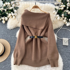 Elegante Maglione Stile Dea con Vita Stretta e Spalle Scoperte - Primavera - Product Image 3