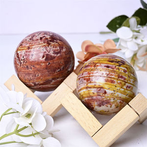 Sphère de Jaspe Rouge Naturel Poli, Pierre Précieuse aux Riches Tons Rouges Terreux et Finition Lisse et Arrondie pour Étagère de Maison ou de Bureau - Product Image 2
