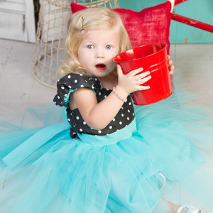 Importación de Productos de China, Se Busca Distribuidor Exclusivo, Vestido Infantil de Princesa con Estampado de Lunares - Product Image 4