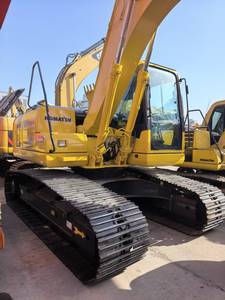 Excavatrice sur chenilles Komatsu PC160 d'occasion à haute efficacité, godet standard de 0,65 à 0,75 m³, compatible avec marteau hydraulique et grappin - Product Image 2