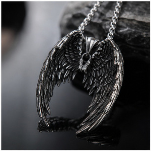 Yunnique – collier avec pendentif ailes en acier inoxydable pour hommes, Design géométrique, Style Punk, bijoux à la mode - Product Image 2