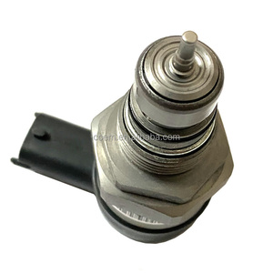 Régulateur <span class=keywords><strong>de</strong></span> <span class=keywords><strong>pression</strong></span> <span class=keywords><strong>de</strong></span> carburant diesel <span class=keywords><strong>de</strong></span> haute qualité 0281002507 Prêt à être expédié pour Ford Fiat Lancia OE 9S519C968AA - Product Image 3