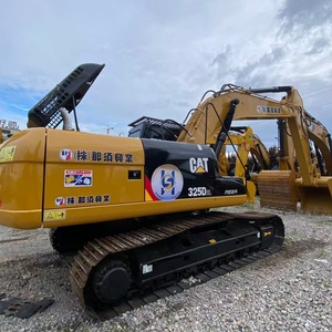 Excavatrices d'occasion à vendre, Micro-excavatrices à vendre, Tractopelles à vendre, Excavatrices aux enchères, Caterpillar 325D de 25 tonnes - Product Image 3