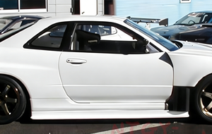 Faldones laterales negros estilo Kagotani para Nissan Skyline R34 GTR de fibra de vidrio - Product Image 6