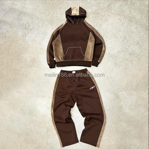 Fabricante de Ropa, Conjunto de Sudadera y Pantalones Deportivos Holgados de Alta Calidad Personalizados, Traje Deportivo de Tela de Gamuza con Parches para Hombre - Product Image 1