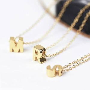 R.GEM. Collar clásico con letra inicial chapado en oro de 14 quilates para mujer, venta al por mayor, collar con nombre de acero inoxidable personalizado para niñas - Product Image 6