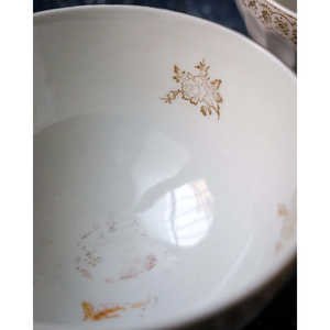 Daniele F. Ensemble de trois saladiers décorés de style bohème français en or, vaisselle en métal poli, nouveauté orientale pour les fêtes du Nouvel An - Product Image 2