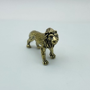 1 pièce Ornement <span class=keywords><strong>de</strong></span> bureau en laiton massif antique, figurine <span class=keywords><strong>de</strong></span> lion pour théière, artisanat, vente en gros - Product Image 3