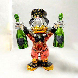 Vente en gros directe : Modèles d'amour en résine et fibre de verre peints à la main (Donald Duck, Scrooge McDuck, Dagobert Duck) pour sculpture artistique - Product Image 1