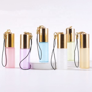 Botellas de Vidrio con Rodillo Dorado de 5 ml y 10 ml, Pared Gruesa, Acabado Perlado Brillante, con Bola Rodante y Tapa Dorada para Perfume - Product Image 6