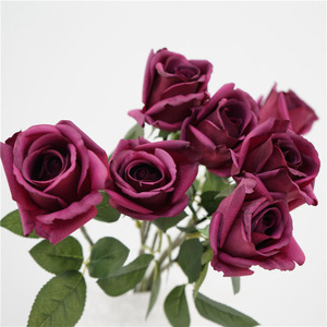 <span class=keywords><strong>Rosas</strong></span> <span class=keywords><strong>rojas</strong></span> artificiales de plástico, <span class=keywords><strong>rosas</strong></span> de un solo Color, mezcla - Product Image 6