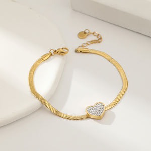 Bijoux de bracelet en acier inoxydable pour femmes avec bracelet de chaîne à maillons à la mode plaqué or indien de luxe pour mariage et anniversaire - Product Image 1
