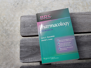 Impresión de Libros Personalizados, MOQ Bajo, Libro Médico, BRS Farmacología 6ª Edición, Encuadernación Cosida, Impresión de Libros de Texto - Product Image 6