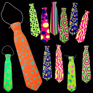 Venta Directa de Fábrica: Corbata Fluorescente de PVC Impresa con Diseño de Estrella, para Fiestas, Decoración, Disfraces, Baile, Carnaval - Product Image 4
