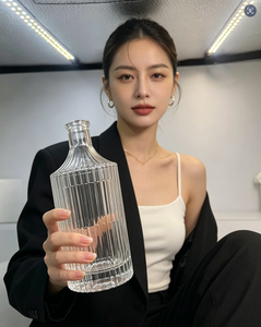 Botella de Licor de Vidrio Transparente de 500 ml con Nervaduras Verticales, Sellada con Corcho, Botella Cilíndrica Vacía para Envasar Ginebra, <span class=keywords><strong>Vodka</strong></span>, Whisky y Licores - Product Image 6