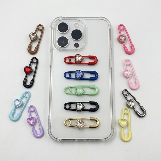 Alloy Paint Cute Hollow Personality Love Safety Pin & Heart Design Charm Pendant  Phone Chain Keychain Hand Y2K Aesthetic Charms
