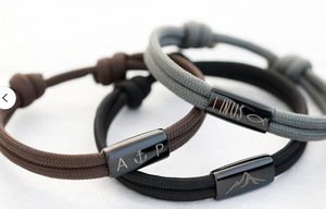 Pulsera tejida personalizada Acero inoxidable 18K Pulsera grabada personalizada Regalo para mujeres y hombres Regalo para la familia - Product Image 3