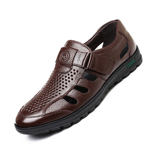 Sandales d'été décontractées pour hommes en cuir véritable grande taille à bout fermé, respirantes et ajourées - Product Image 3