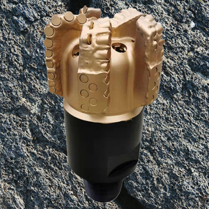 Forets PDC Deris Hardfacing USA 16 mm, 9 7/8 po, 5 ailettes, corps en acier, pour forage <span class=keywords><strong>de</strong></span> puits pétroliers dans roches dures - Product Image 1