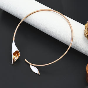 قلادة نسائية أنيقة على طراز Y2K مع زهور، سلسلة رقبة متعددة الاستخدامات من السبائك للمناسبات السنوية - Product Image 2