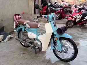 Jialing <span class=keywords><strong>110</strong></span> Nacional IV EFI Monocilíndrico 110cc con Ruedas de Radios, Inspección de Ordenador de a Bordo, Origen Italia, 61-80km/h - Product Image 5