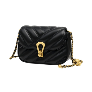 Bolso de hombro de cuero vacuno acolchado a la moda con cadena y cierre de bloqueo para mujer, uso diario, 18x12x6cm - Product Image 1