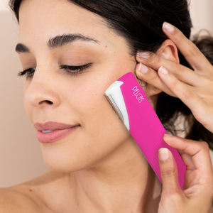 Strumento elettrico dermaaplaning <span class=keywords><strong>per</strong></span> le donne di esfoliazione del viso Dermaplane <span class=keywords><strong>rasoio</strong></span> e pesca peluria rimozione dei capelli con 6 lame di ricarica - Product Image 1