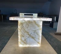 Comptoirs de cuisine modernes en cristal blanc de quartz onyx pierres précieuses avec lumière LED