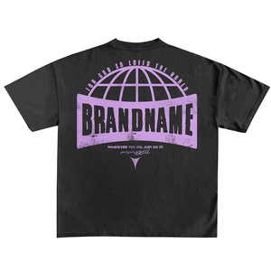 Ensemble t-shirt et short pour homme, style streetwear, imprimé graphique estival, logo devant, best-seller de l'été - Product Image 4