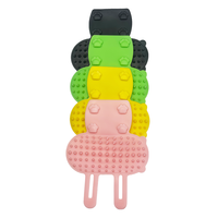 Brosse de toilettage en silicone pour chiens et chats, peigne de massage en caoutchouc souple pour la perte de poils et le bain, outil de démêlage doux