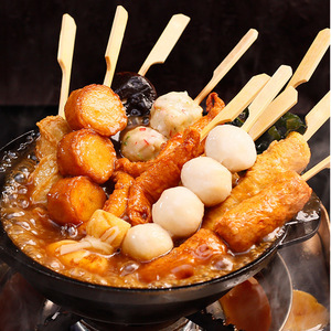 Fournisseur direct d'usine de brochettes en bambou pour oden, teppanyaki, barbecue, hot pot épicé et autres plats de hot pot. Fabriqué en - Product Image 1