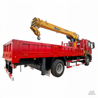 Camion-grue Sinotruk HOWO 4x2, capacité de 18 000 kg, grue à flèche droite de 8 tonnes |   Grues SANY/ZOOMLION en option |   Transport
