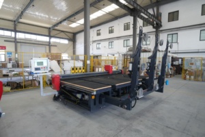 Machine de découpe automatique de verre CNC 2026, contrôle CNC, certifiée CE, ligne de traitement du verre de haute précision - Product Image 6