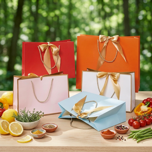 Sacs cadeaux <span class=keywords><strong>de</strong></span> mariage personnalisés en papier d'art biodégradable et recyclable, imprimés offset, avec poignée en corde <span class=keywords><strong>de</strong></span> coton et estampage or, votre propre logo - Product Image 4