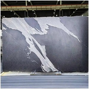 Dalles <span class=keywords><strong>de</strong></span> granit noir python polies <span class=keywords><strong>de</strong></span> luxe pour la décoration moderne, idéales pour les comptoirs <span class=keywords><strong>de</strong></span> cuisine, les îlots, les tables à manger et les revêtements muraux. - Product Image 5
