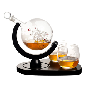 Ensemble de carafe à <span class=keywords><strong>whisky</strong></span> en verre globe classique NOVARE avec 2 verres gravés, capacité de 801 à 900 ml, pour <span class=keywords><strong>whisky</strong></span> et vin - Product Image 1