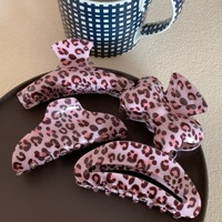 Pince à cheveux Qian Jin pour femme et fille, en acrylique rose, personnalisée, simple, élégante, creuse, de haute qualité, pour usage quotidien