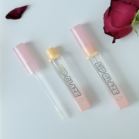 Tube de brillant à lèvres torsadé rose dégradé unique OEM & ODM, tubes de brillant à lèvres personnalisés avec breloques