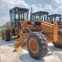 Niveleuse à moteur d'occasion 16,5t en stock avec lame de 4,27 m et moteur de 172 kW pour une expédition rapide à l'échelle mondiale
