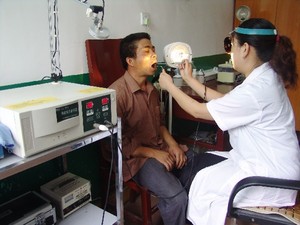 <span class=keywords><strong>Lampe</strong></span> d'examen LED mobile pour opération chirurgicale <span class=keywords><strong>médicale</strong></span> à l'hôpital de type support Led <span class=keywords><strong>Lampe</strong></span> <span class=keywords><strong>médicale</strong></span> sans ombre Lumières d'opération - Product Image 4