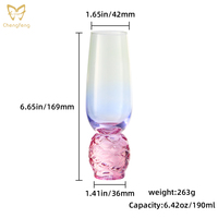 Flûtes à champagne esthétiques et créatives de 190 ml, gobelets en verre coloré avec base texturée en forme d'orbite pour les célébrations et les mimosa