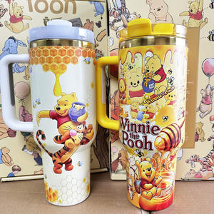 แก้วเก็บความร้อนลายการ์ตูนหมีสีเหลือง ขนาด 40 ออนซ์ พร้อมกล่องของขวัญ รับผลิตตามสั่ง ขายส่ง มีสินค้าในสต็อก - Product Image 6