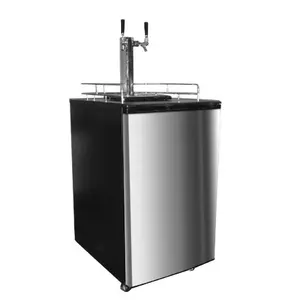 Kegerator ขนาดเต็มและถังเบียร์เย็นพร้อมเครื่องจ่ายเบียร์สด