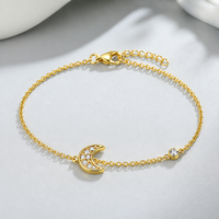 Bracelet en argent sterling 925 plaqué or avec breloque croissant de lune et zircon pavé transparent – Accessoire de mode romantique pour fêtes et mariages
