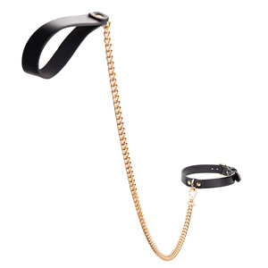 Collier en cuir noir avec chaîne dorée pour bondage et domination, jouets pour adultes - Product Image 3